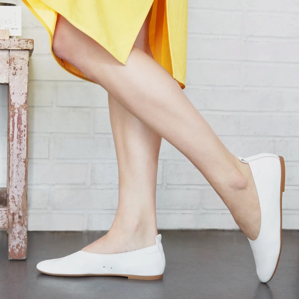 NEW EVERLANE The Italian Leather Day Glove Buttery Ballet Flat in White Size 8.5